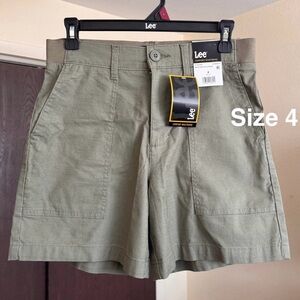 Lee® Women's Mid Rise 7" Utility Short